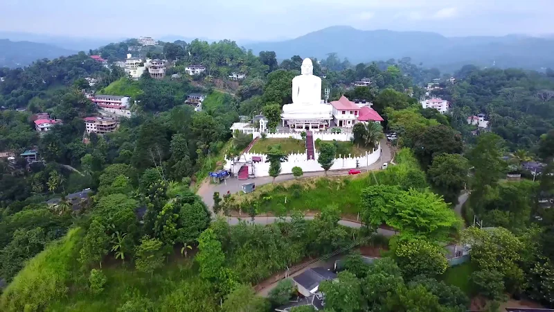 Bahiravokanda Vihara Buddha Statue image