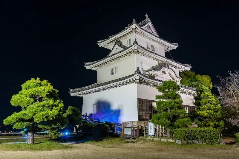 Marugame Castle image