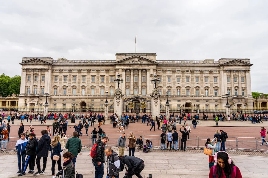 Buckingham Palace image