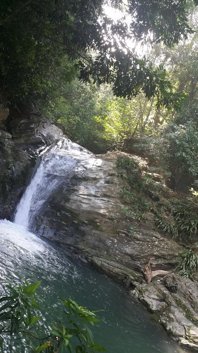 Aninuan Falls