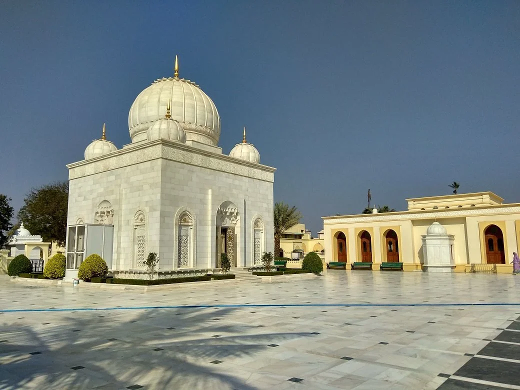 Mazar-e-Noorani