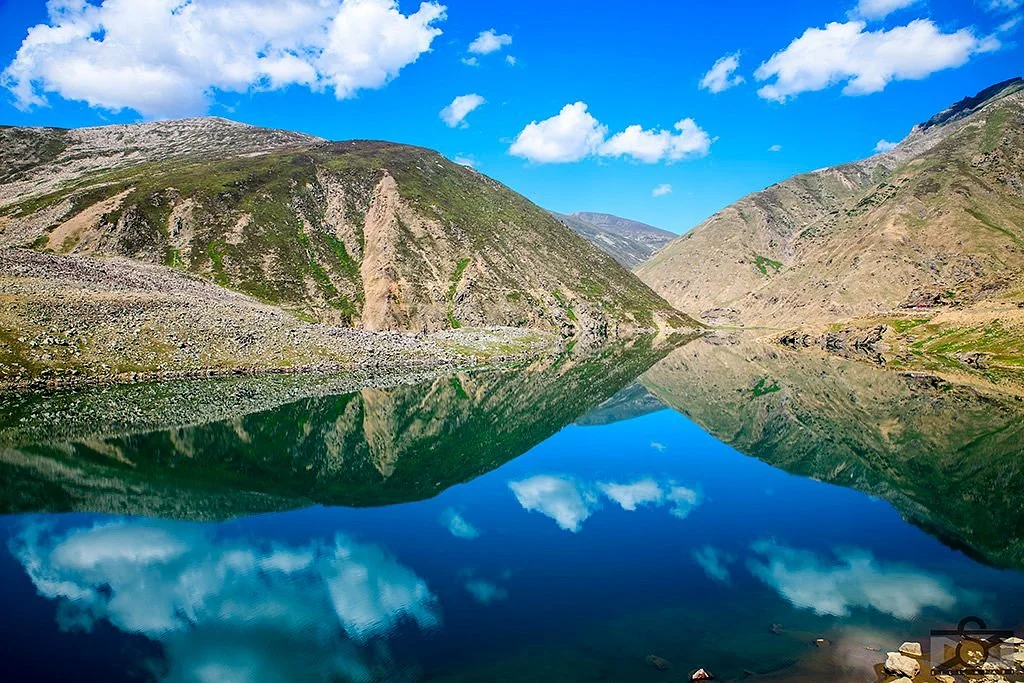 Lulusar Lake