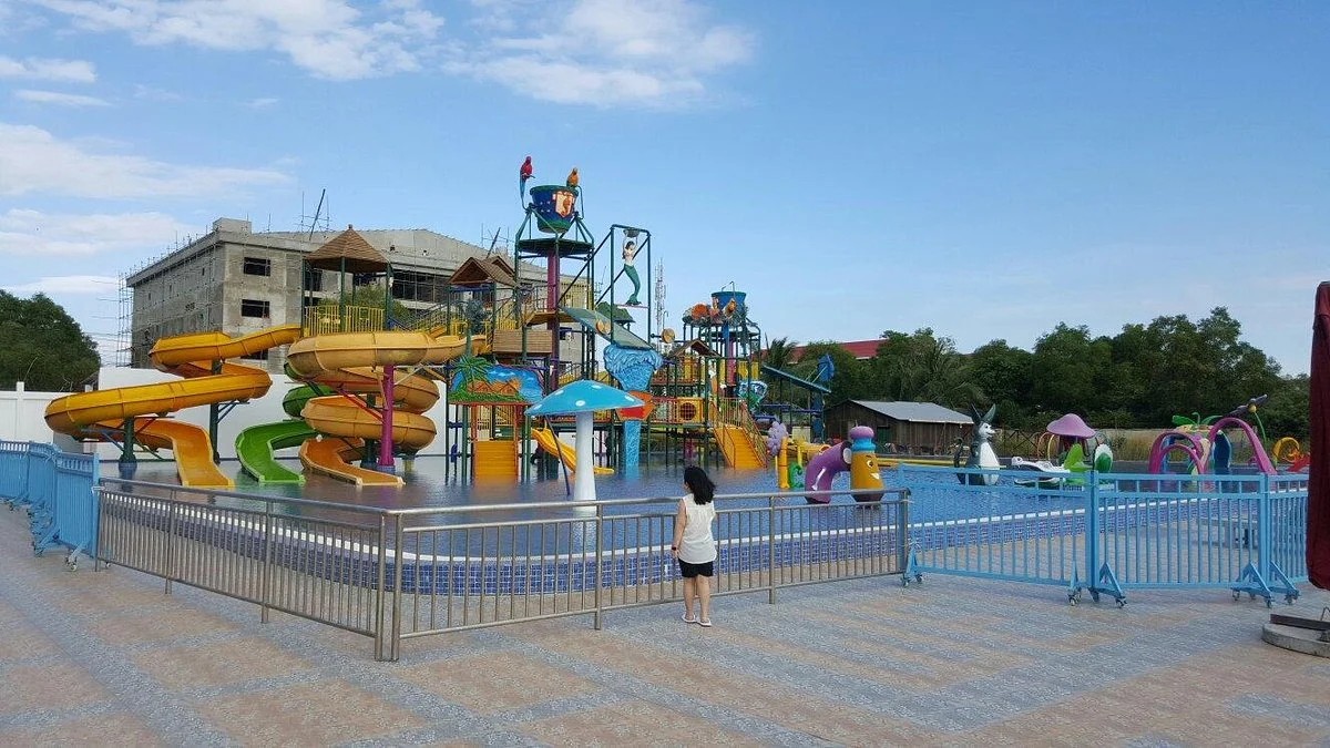 White Sand Palace- Water Park
