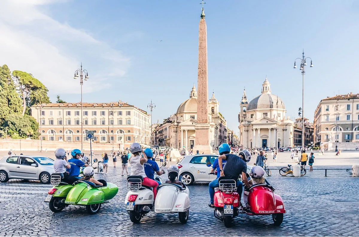 Vespa Sidecar Tour in Rome