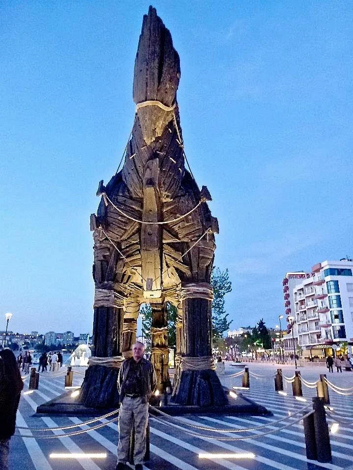 Canakkale Truva Heykeli