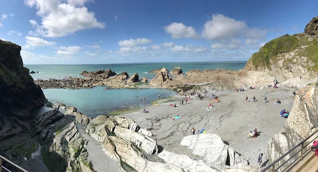 Tunnels Beaches
