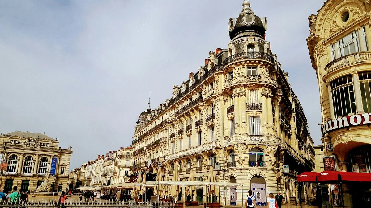 Place de la Comedie
