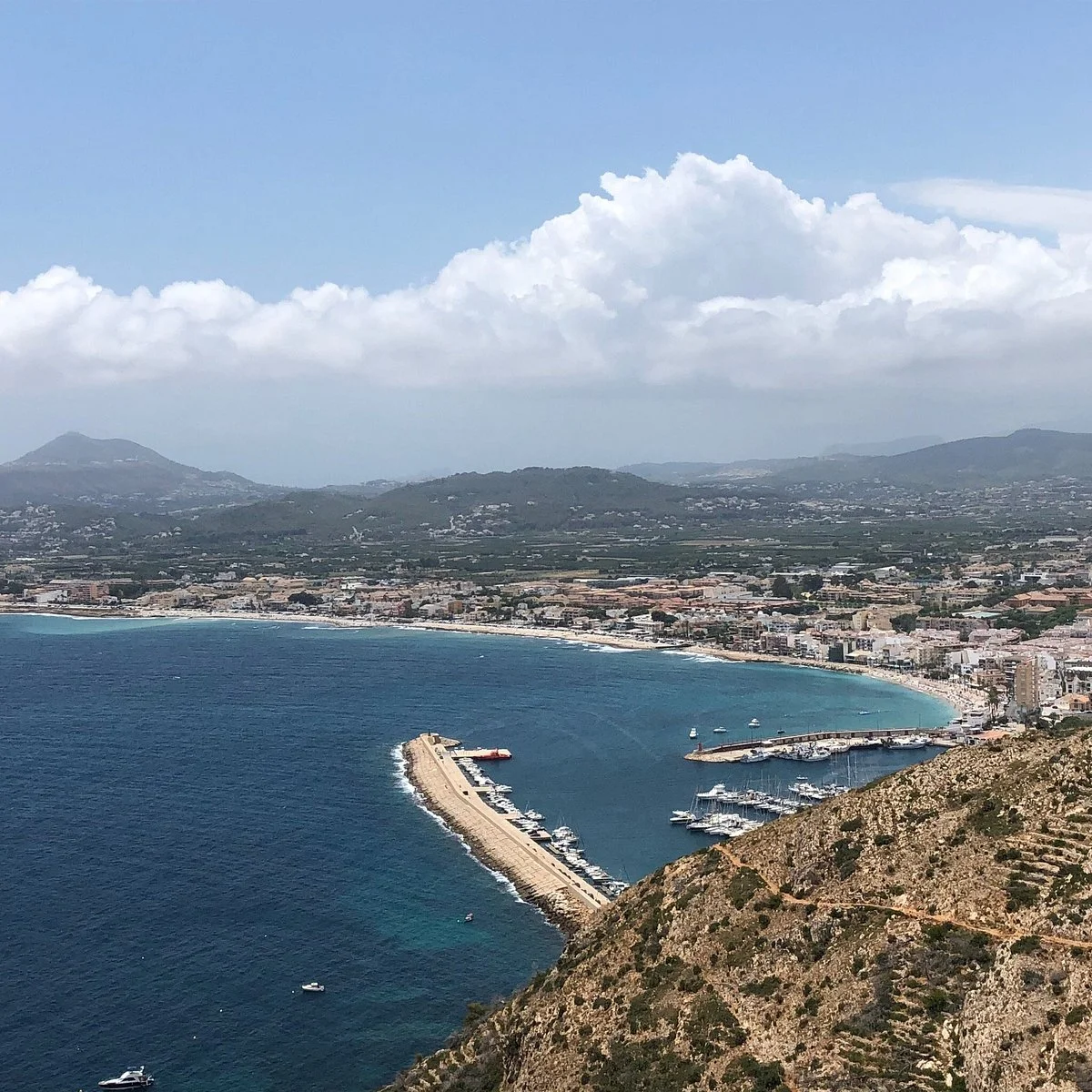 Arenal Promenade