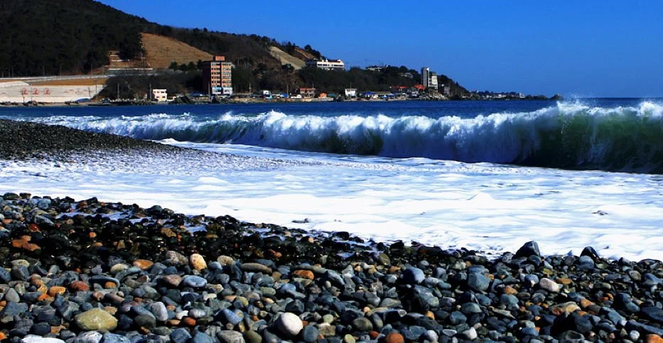 Hakdong Mongdol Beach