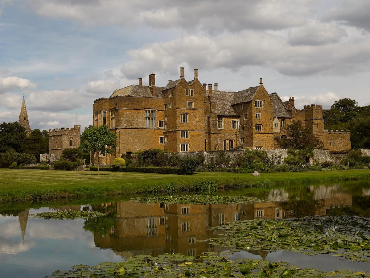 Broughton Castle