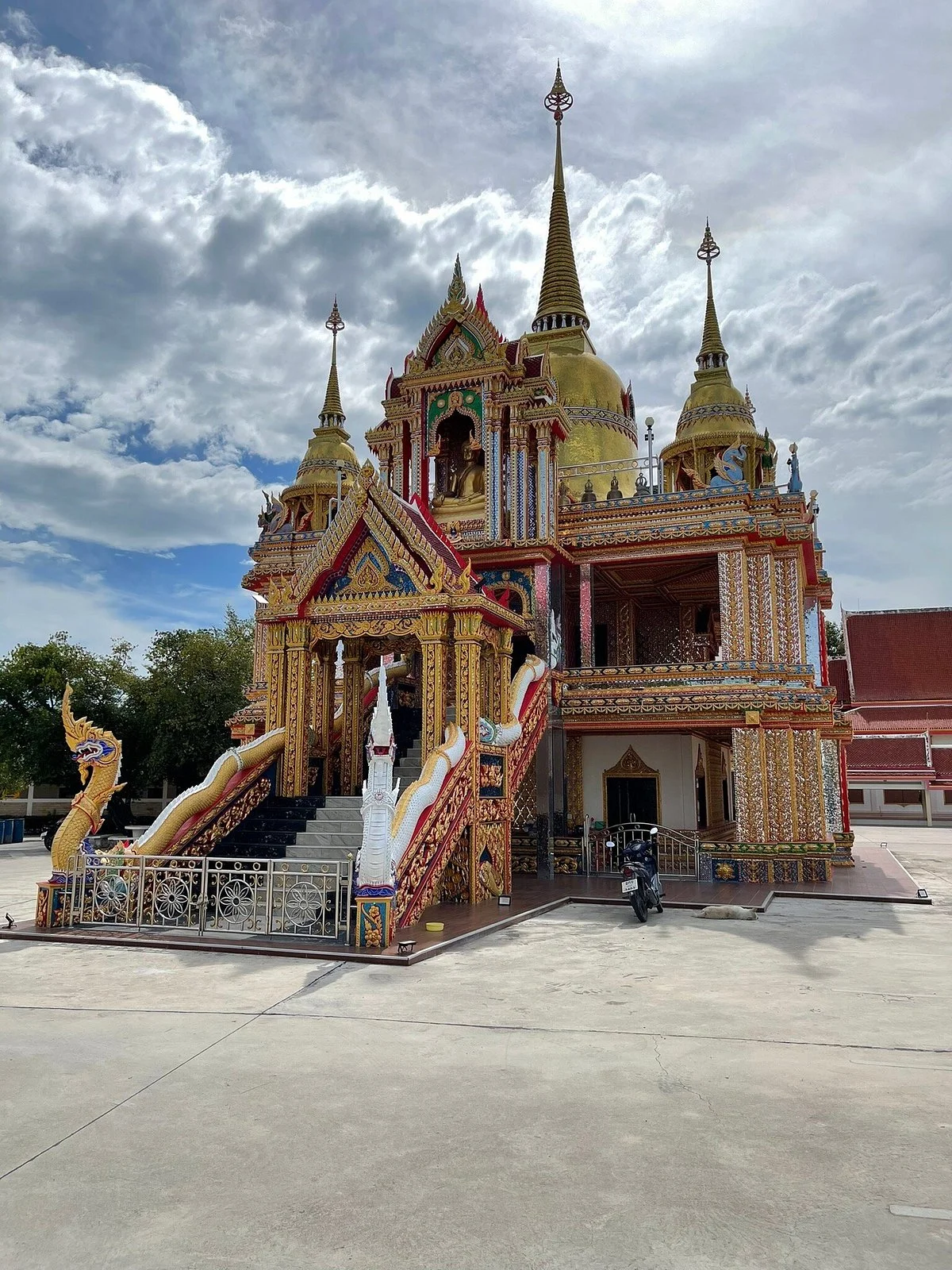 Huay Yai Temple