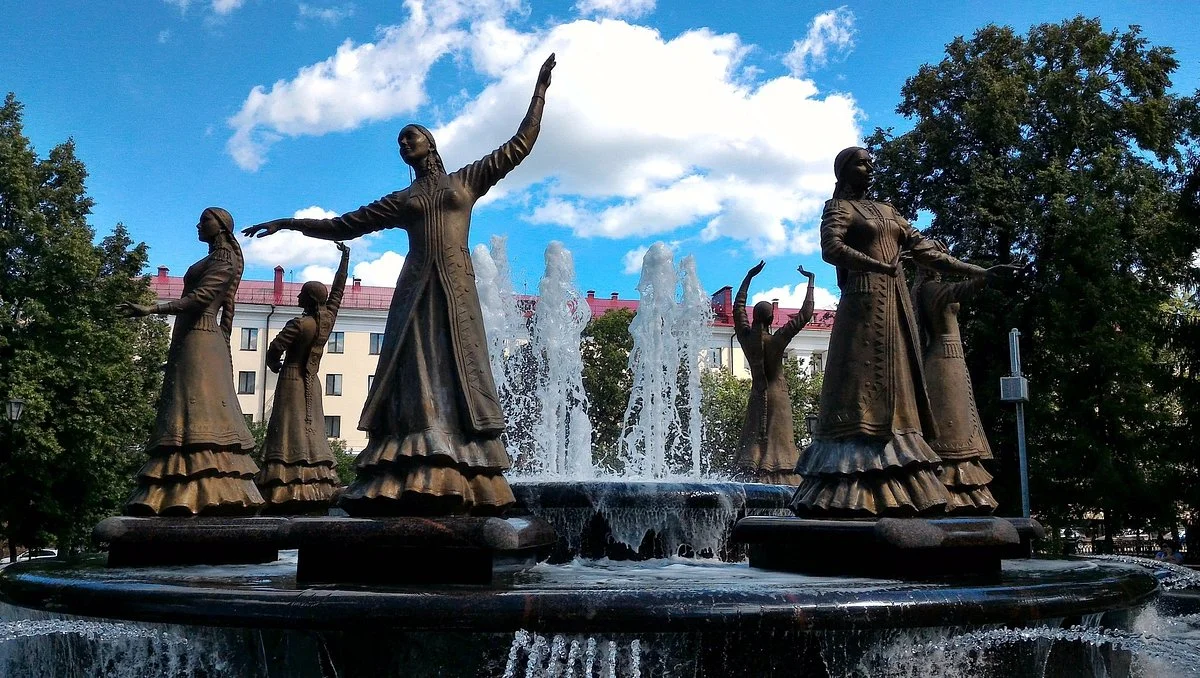 Fountain Seven Girls