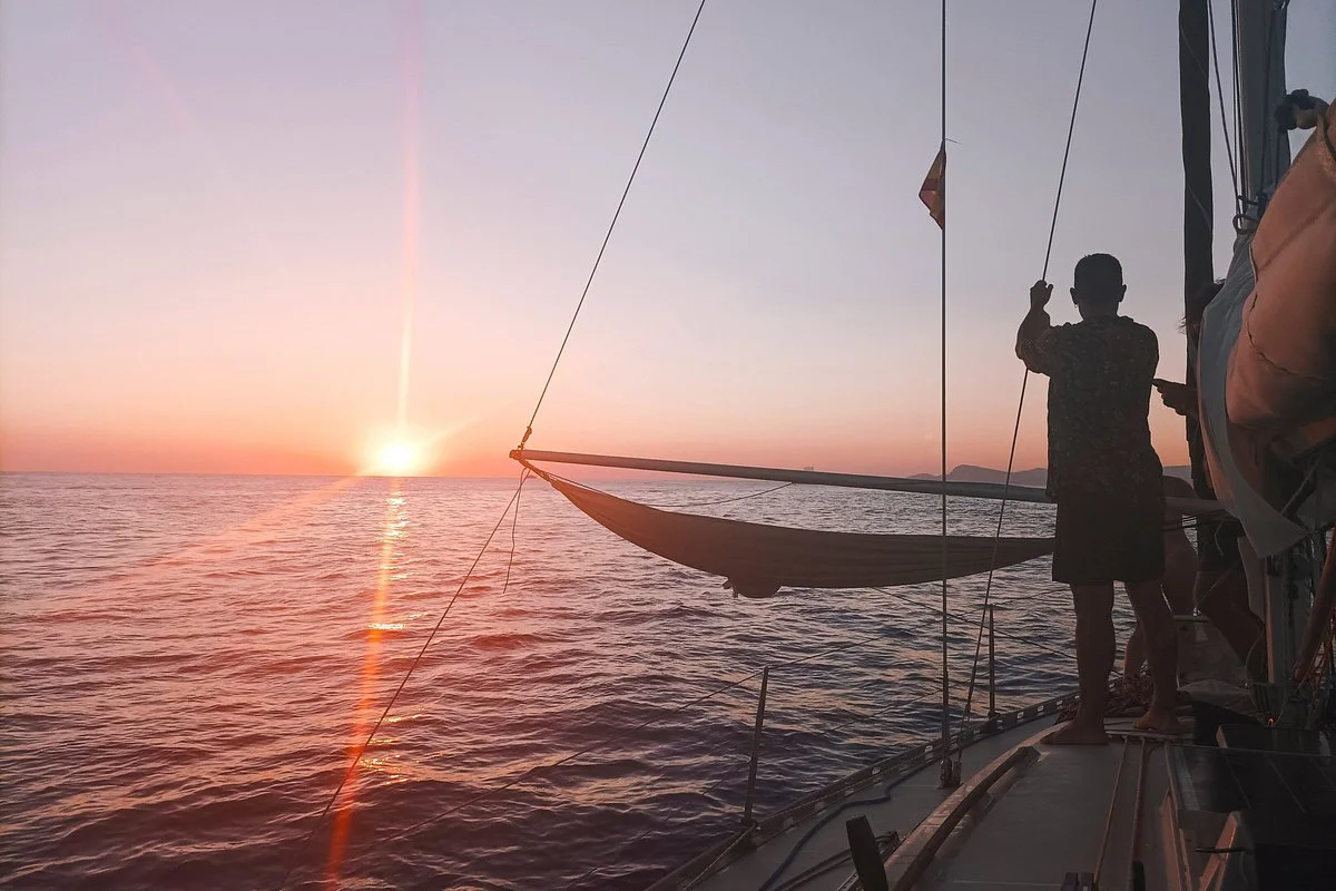 Nomad Sailing Trips
