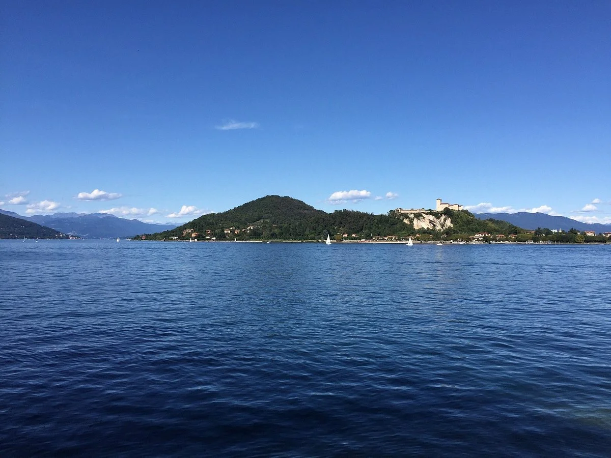 Lungolago Arona