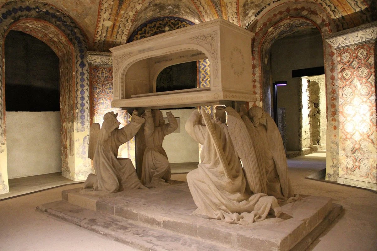 Crypte de la Basilique Notre-Dame