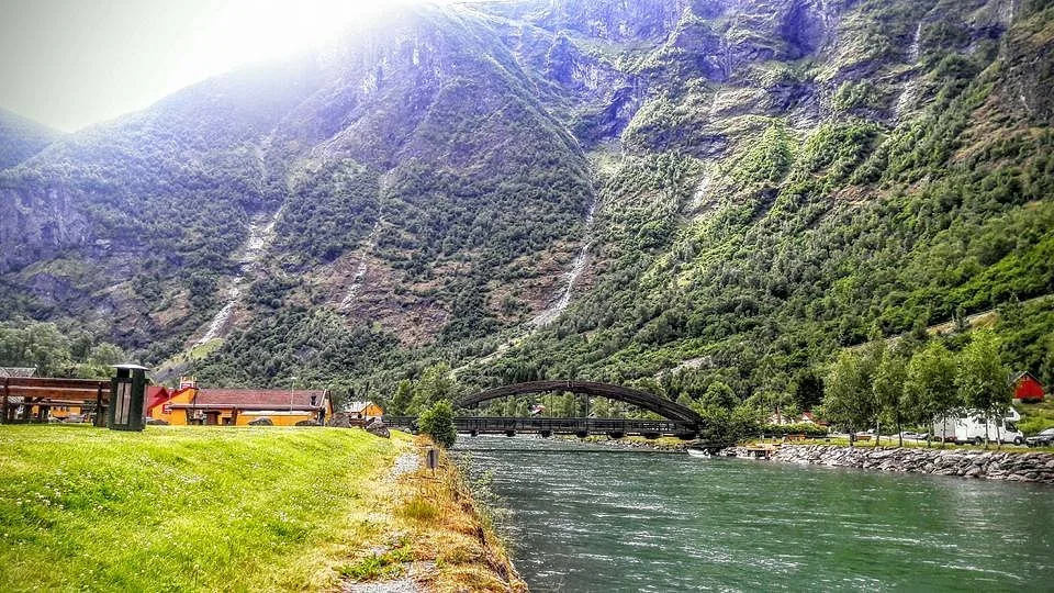Flam Tourist Office