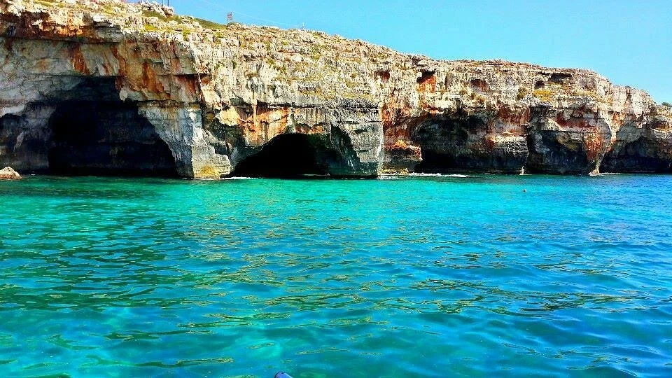 La Grotta delle Tre Porte