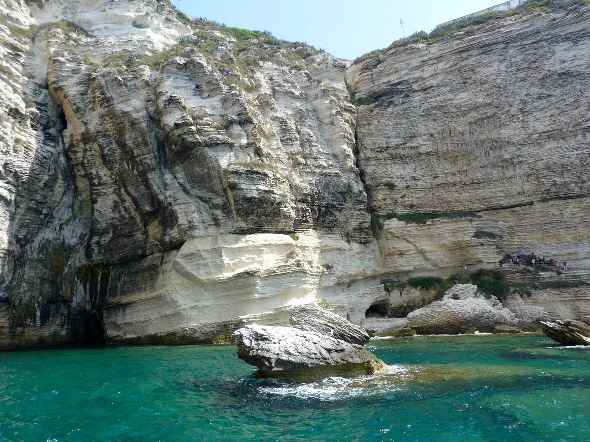 Bonifacio cliffs and caves