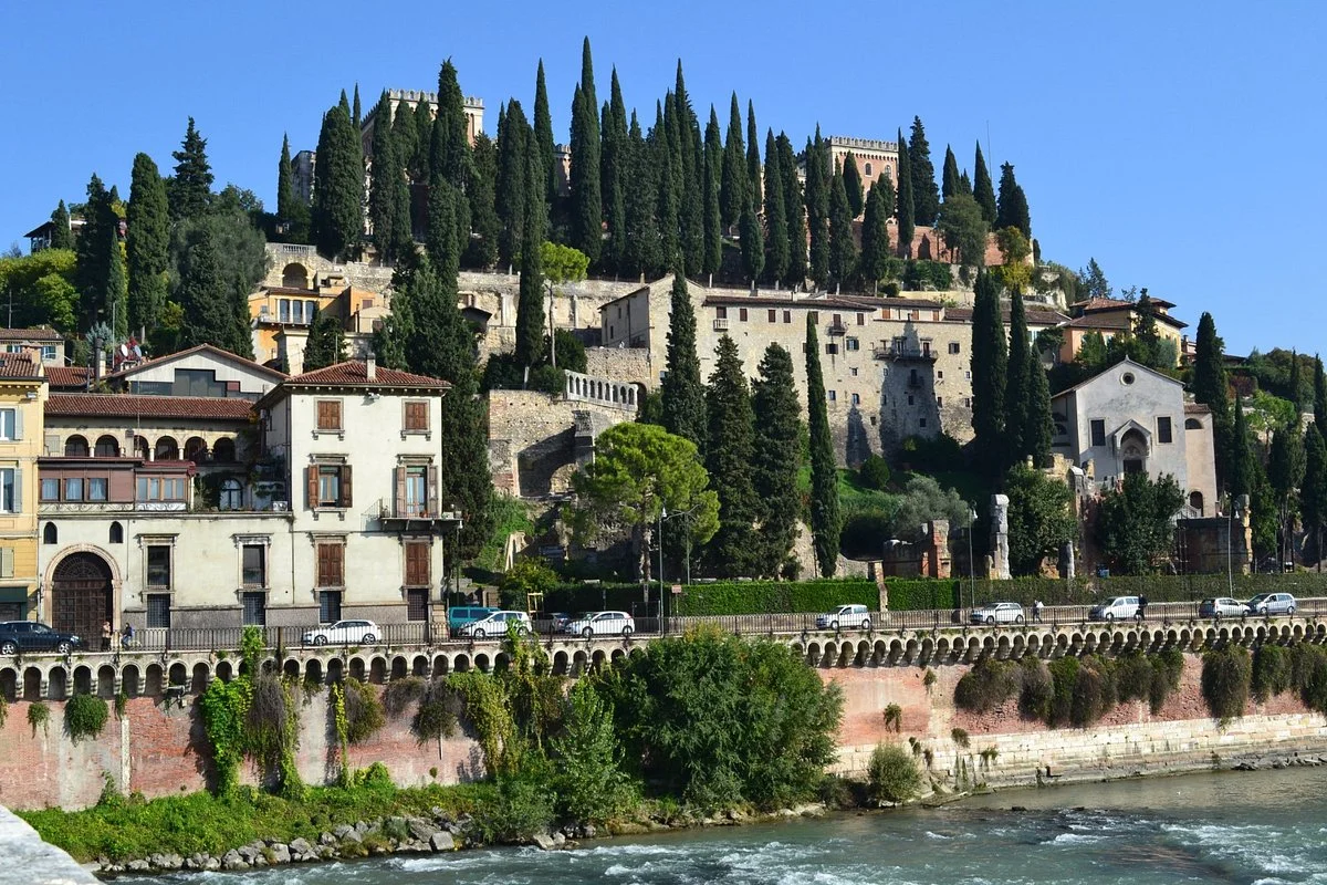 Ponte Pietra