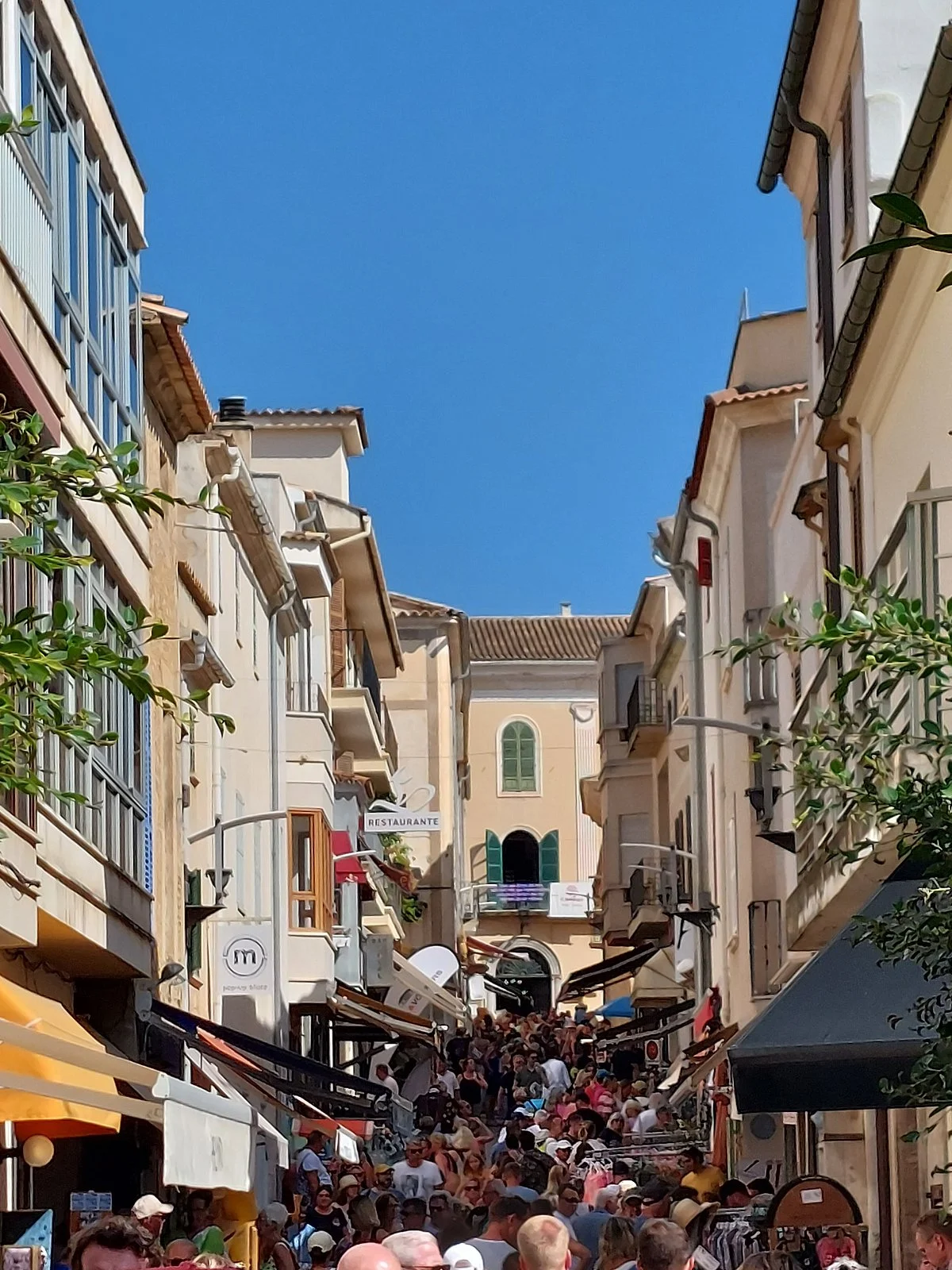 Arta Market
