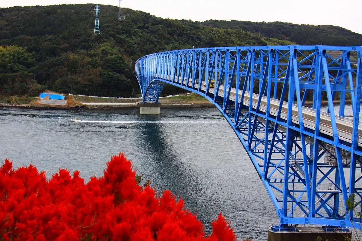 Michi-no-Eki Kuronoseto Dandan Ichiba