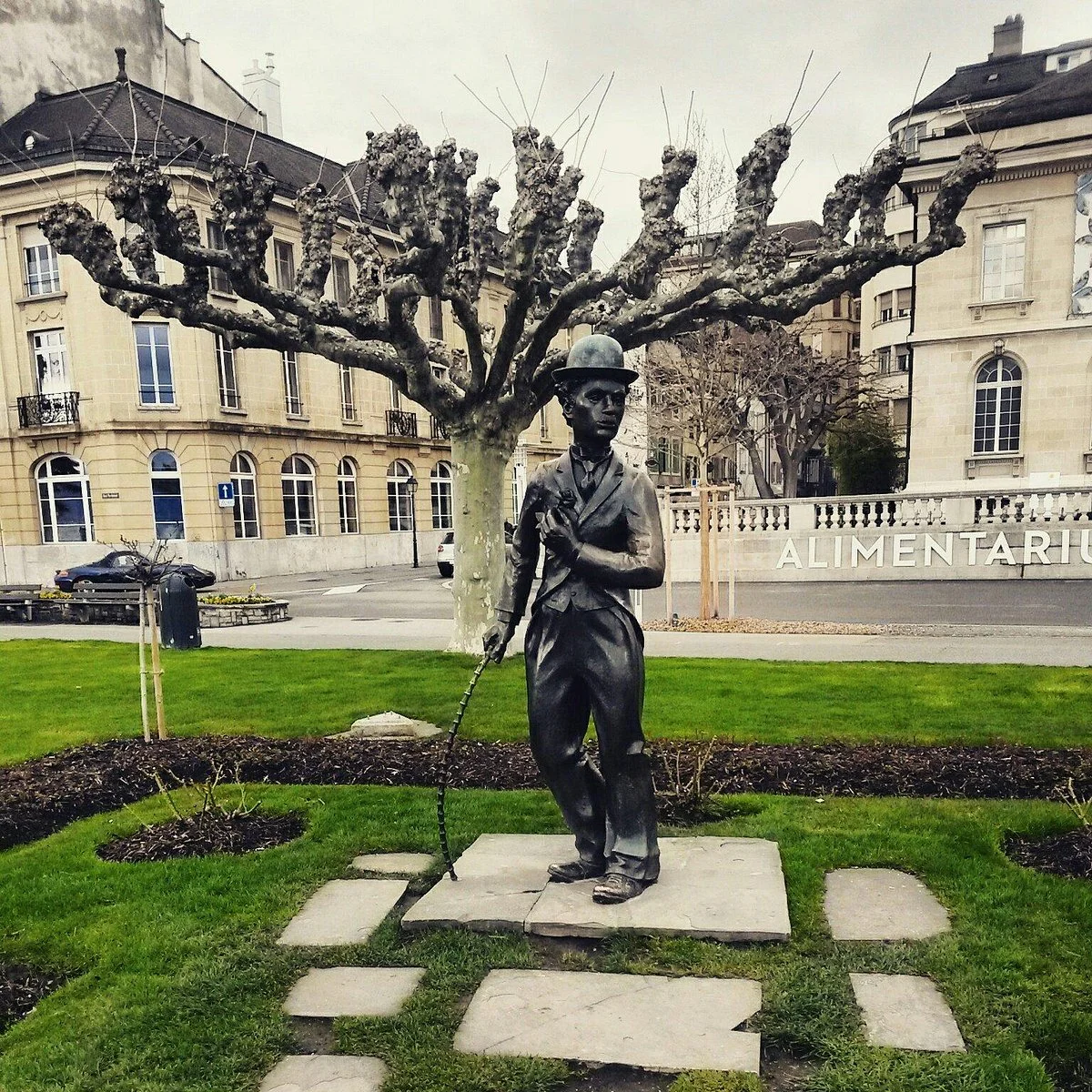 Charlie Chaplin Statue