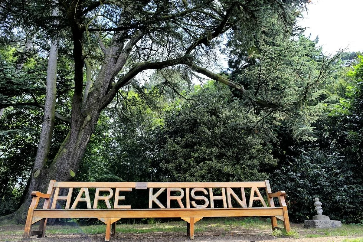 Bhaktivedanta Manor - Hare Krishna Temple
