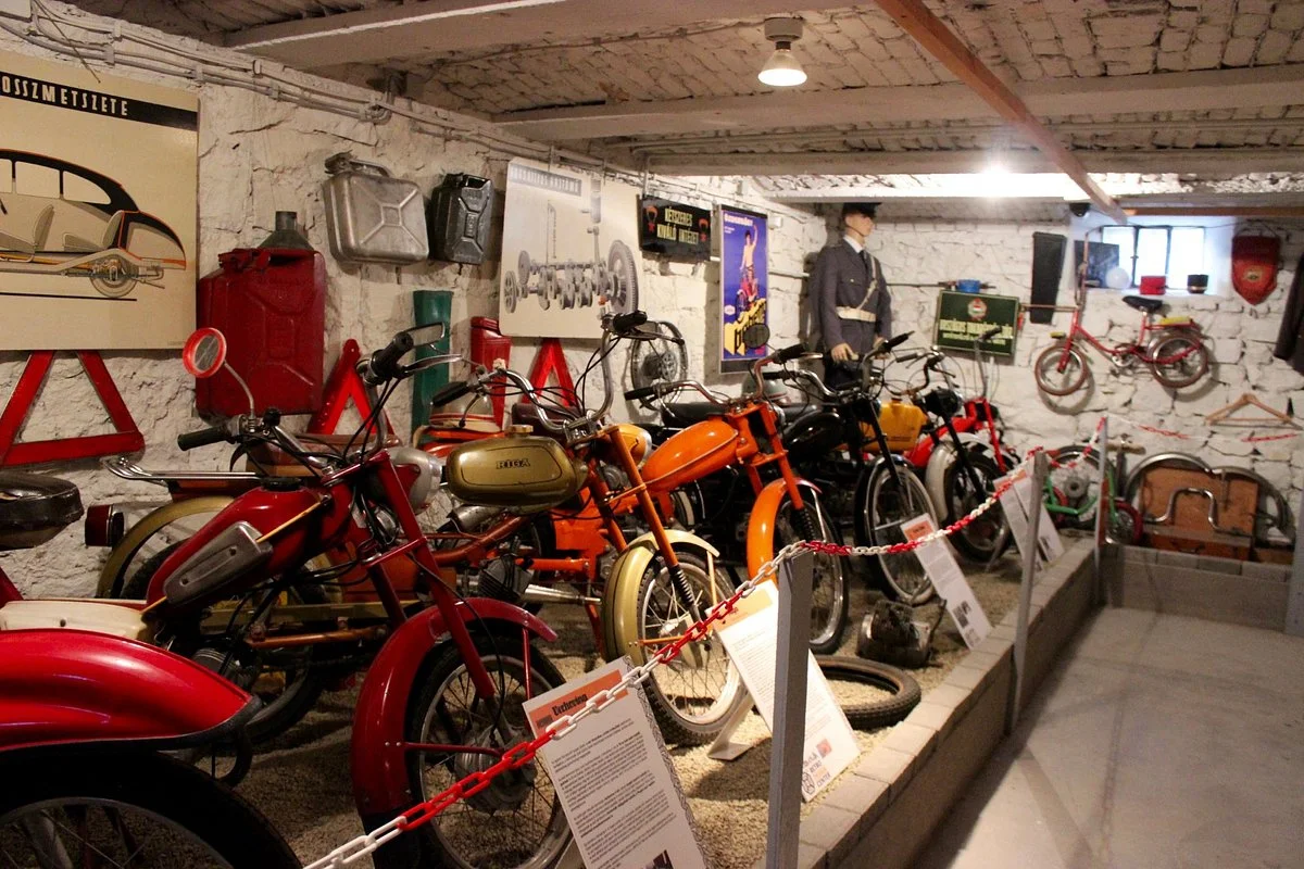 Retro Design Center