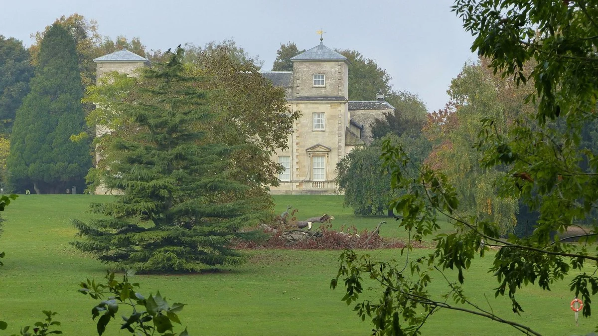 Lydiard Park