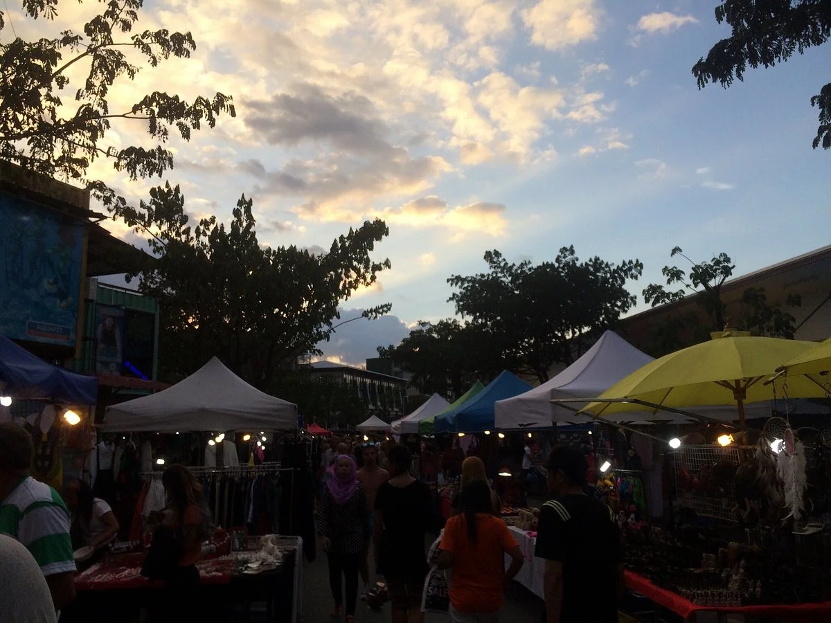 Boat Avenue Villa Market