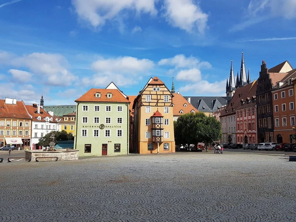 Platz des Konigs Jiri Von Podegrady