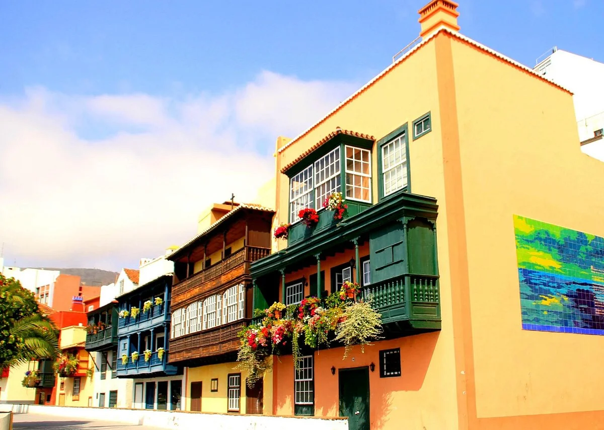 Balcones de la avenida Maritima