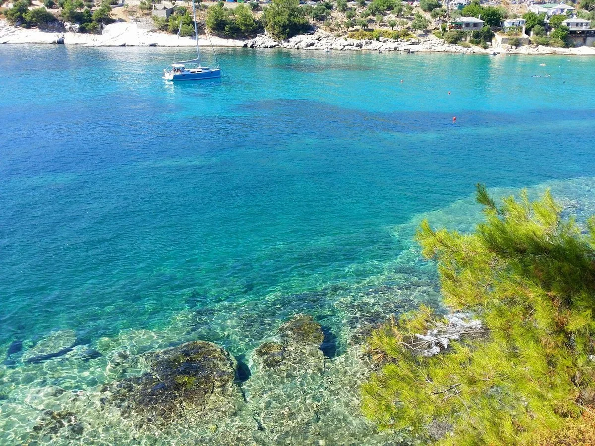 Aliki Beach
