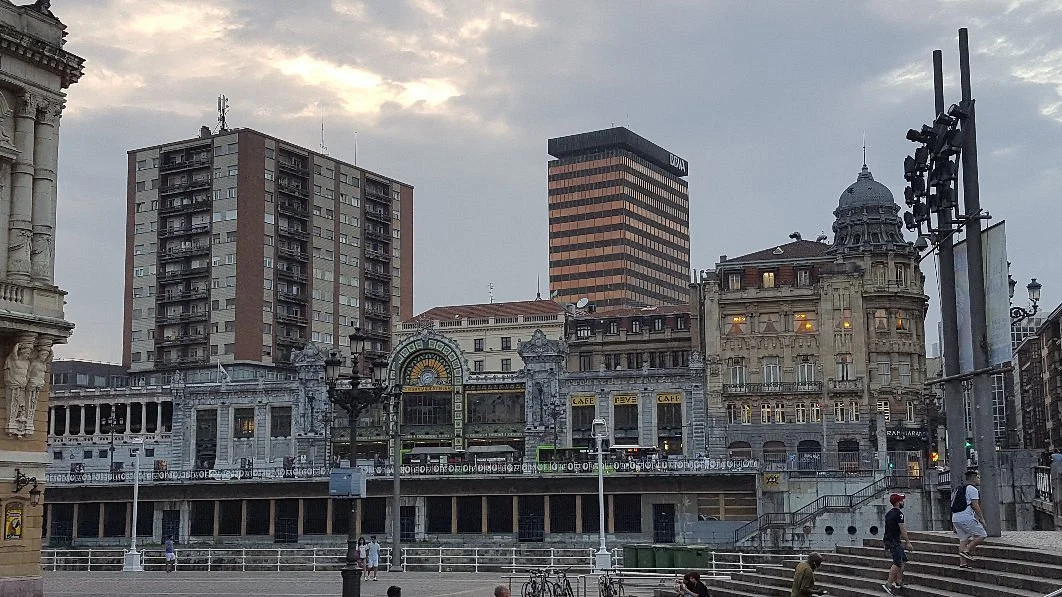 Bilbao Tour Guide