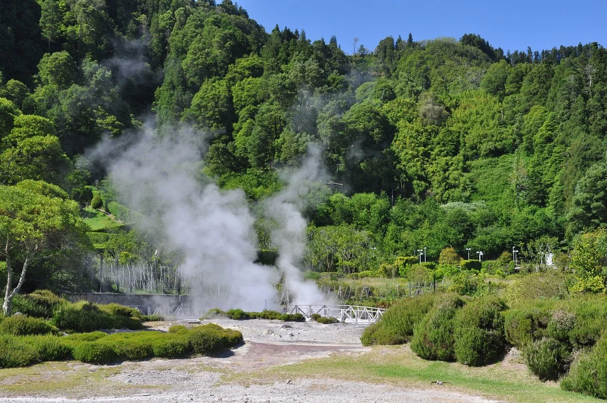 Furnas