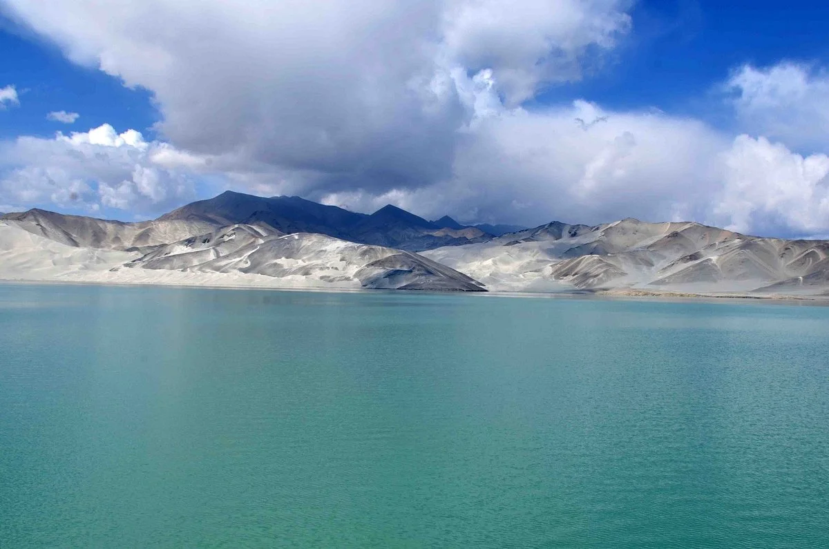 Karakul Lake