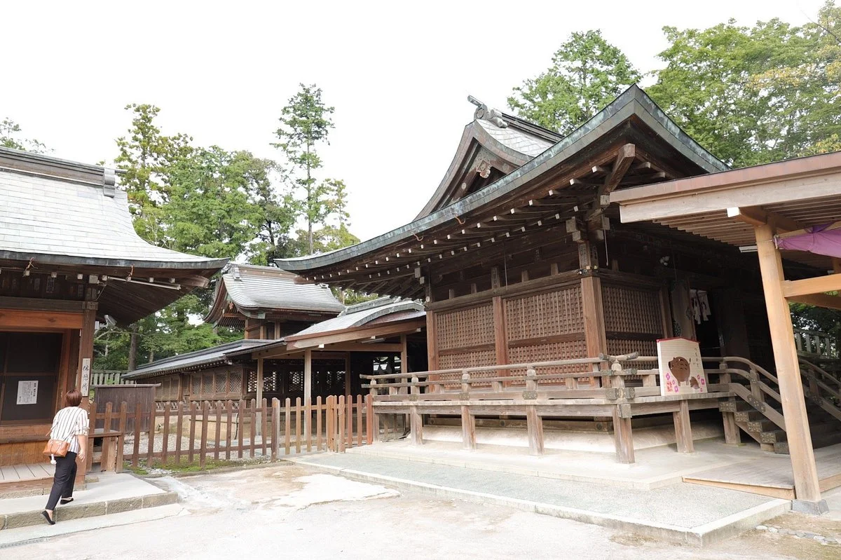 Karasawayama Jinja Shrine