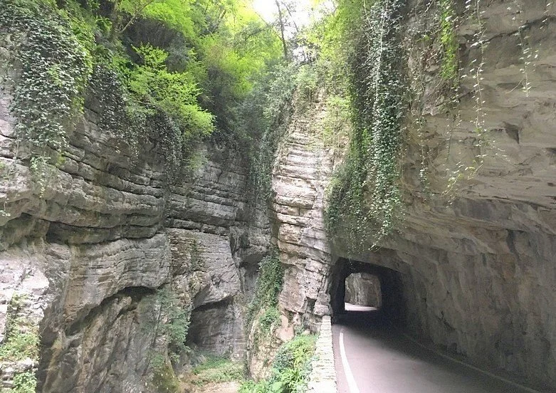 Strada Della Forra