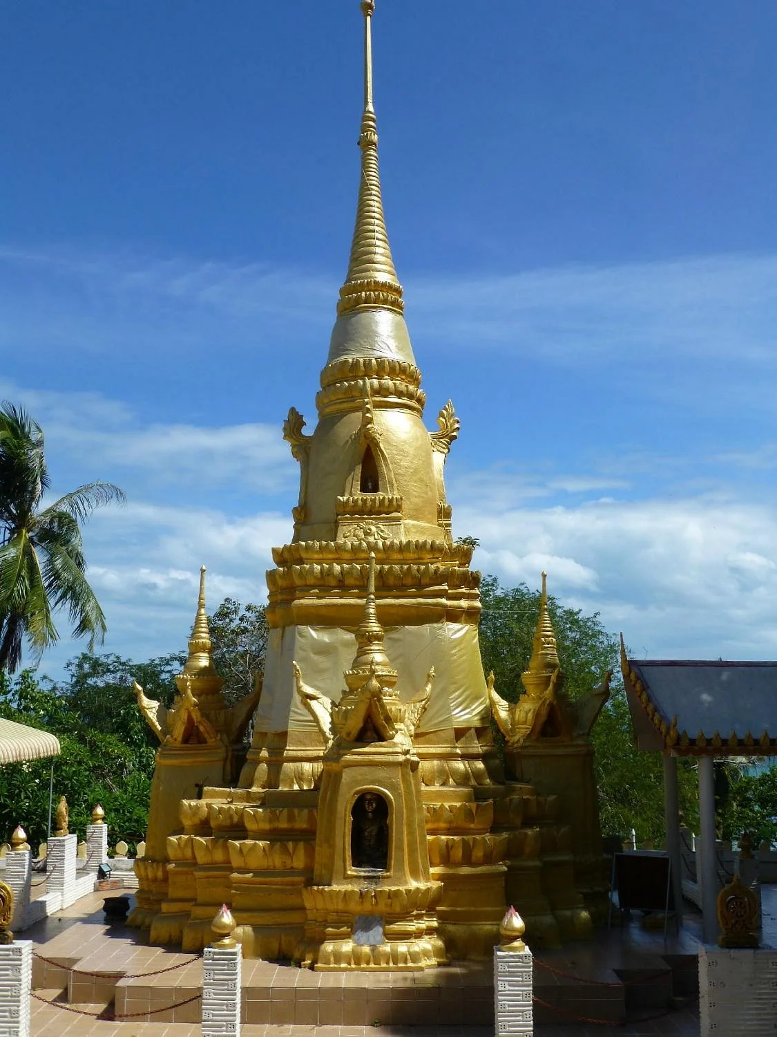 Wat Khunaram (Mummified Monk)