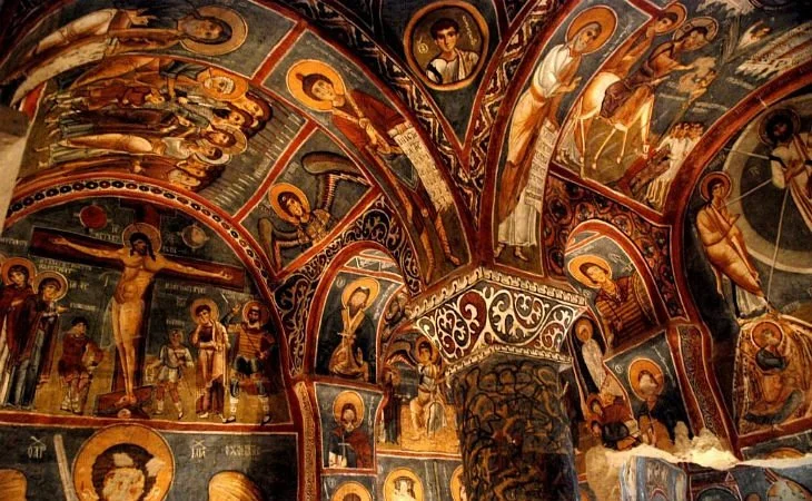 Karanlik Kilise
