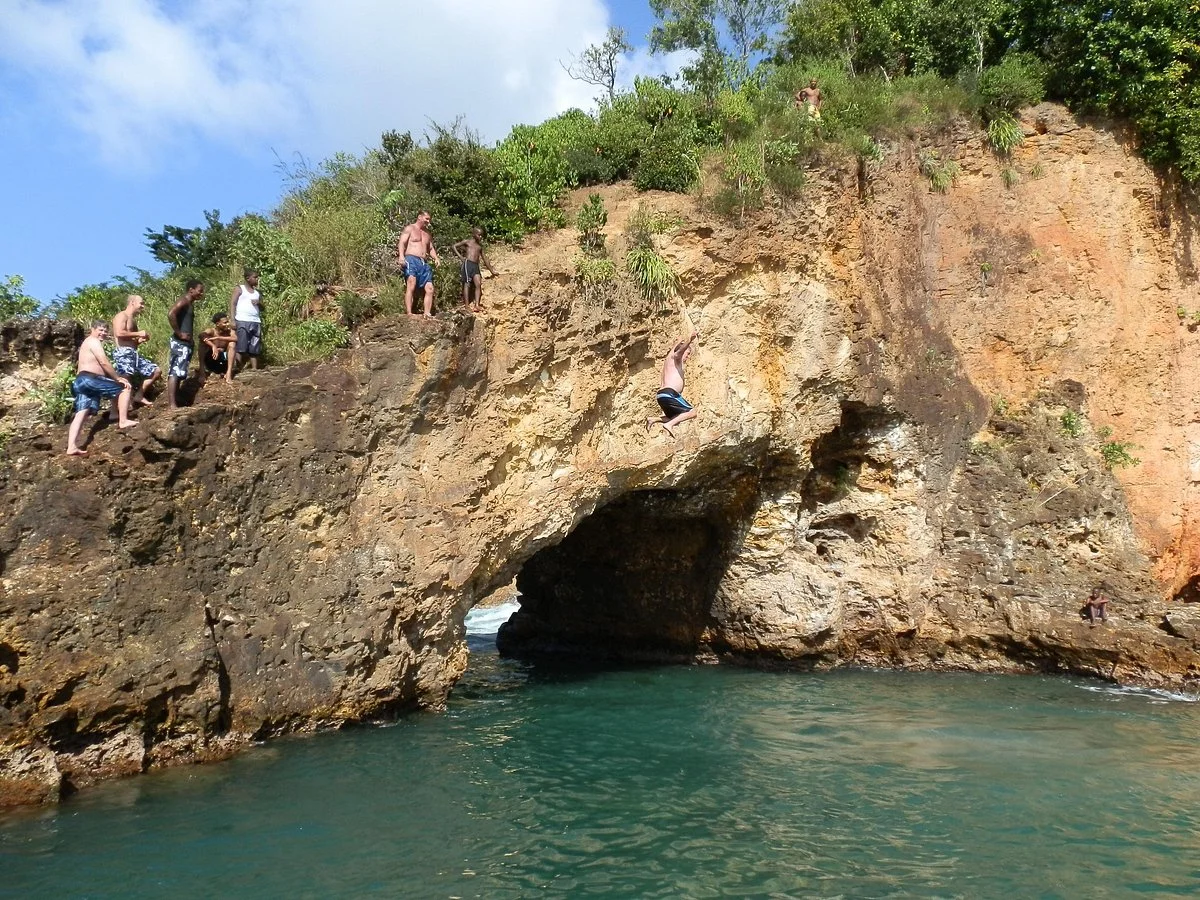 Julian's Boat Tours