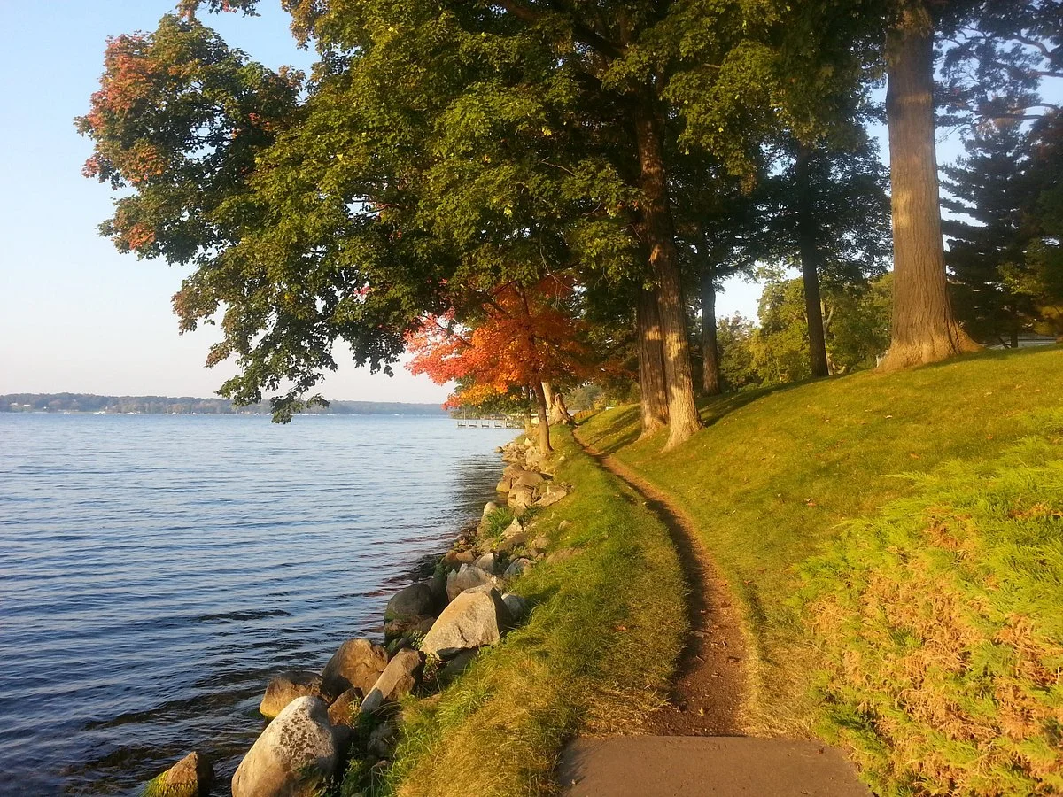 Geneva Lake Shore Path