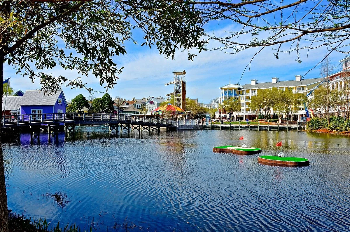Village of Baytowne Wharf