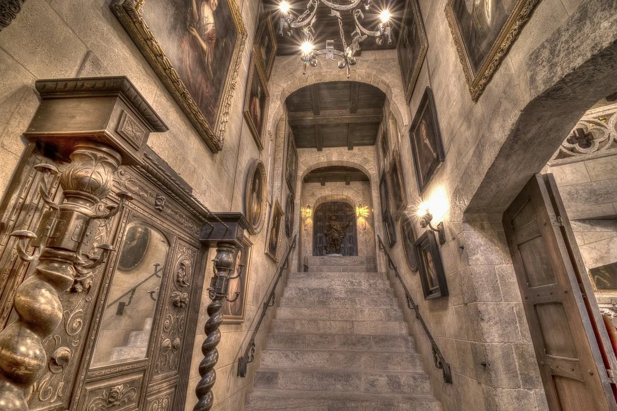Stone Hall Castle