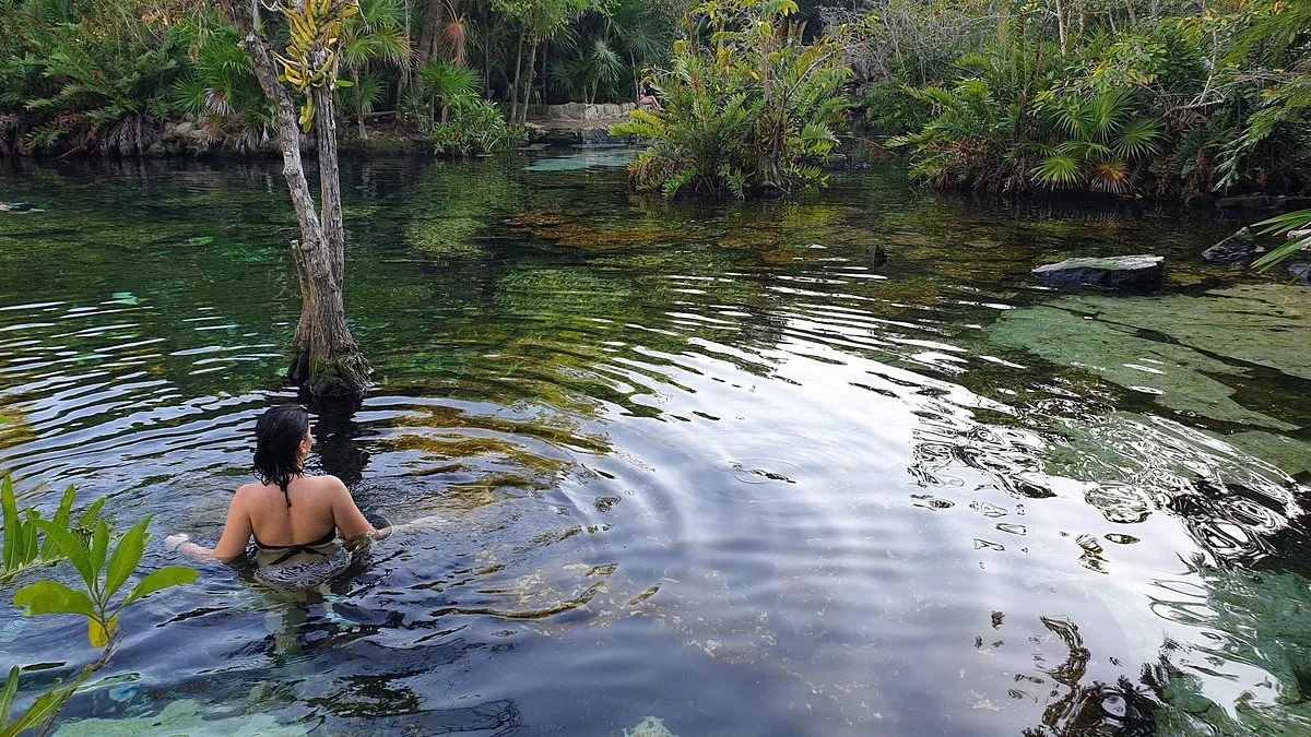 Cenote Azul