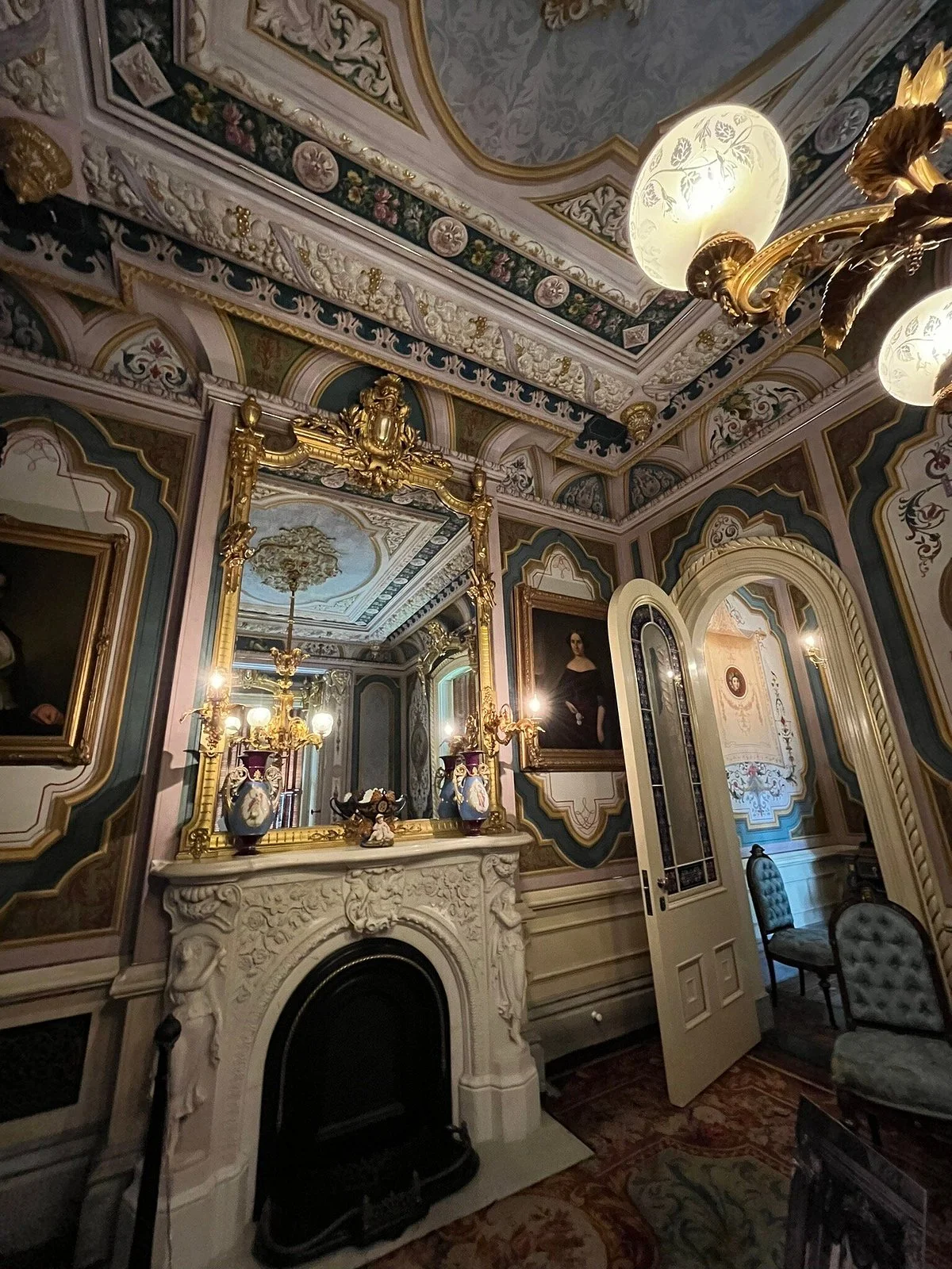 Victoria Mansion