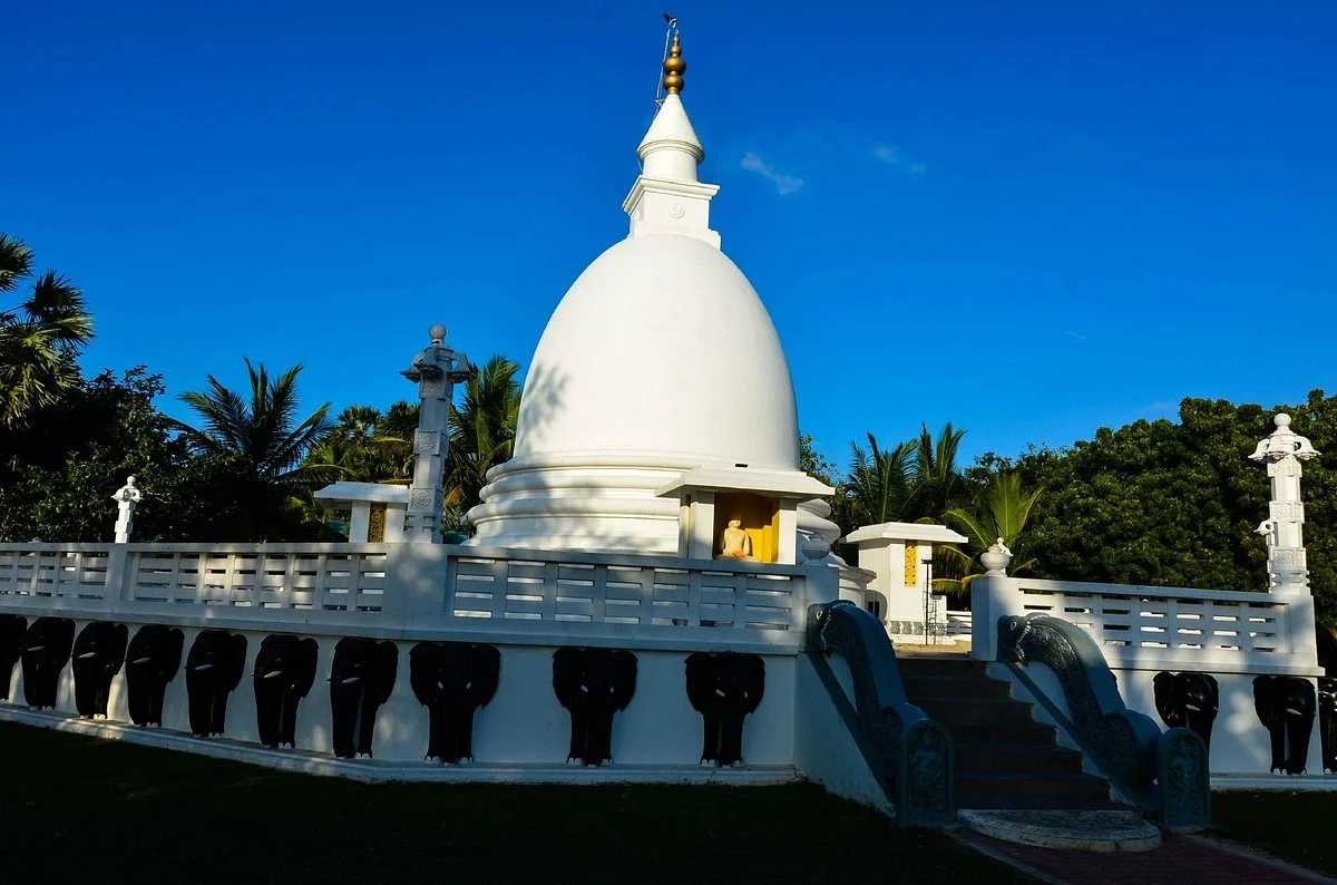 Dambakola Patuna Sangamitta Temple