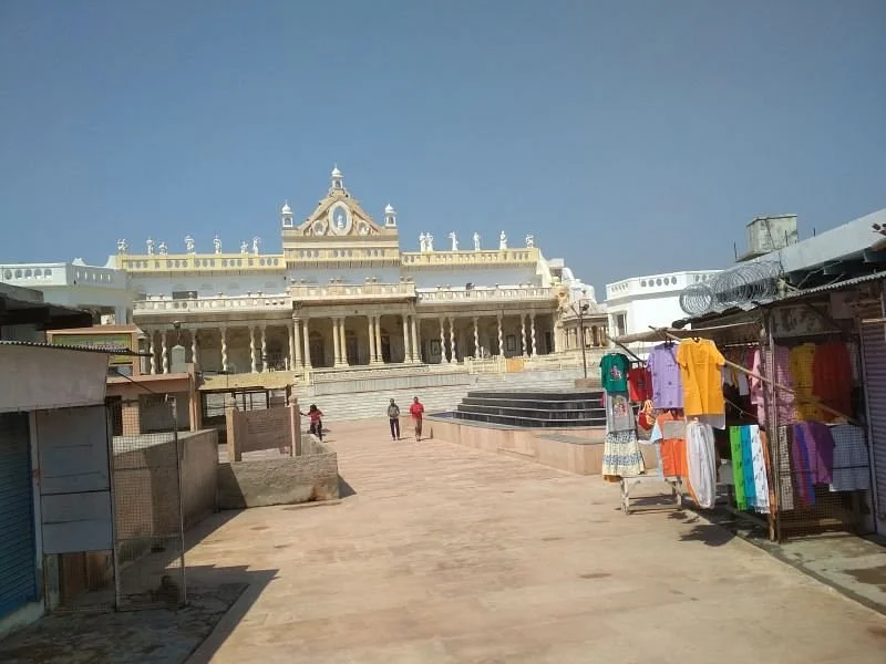 Seva Kunj and Nidhuban