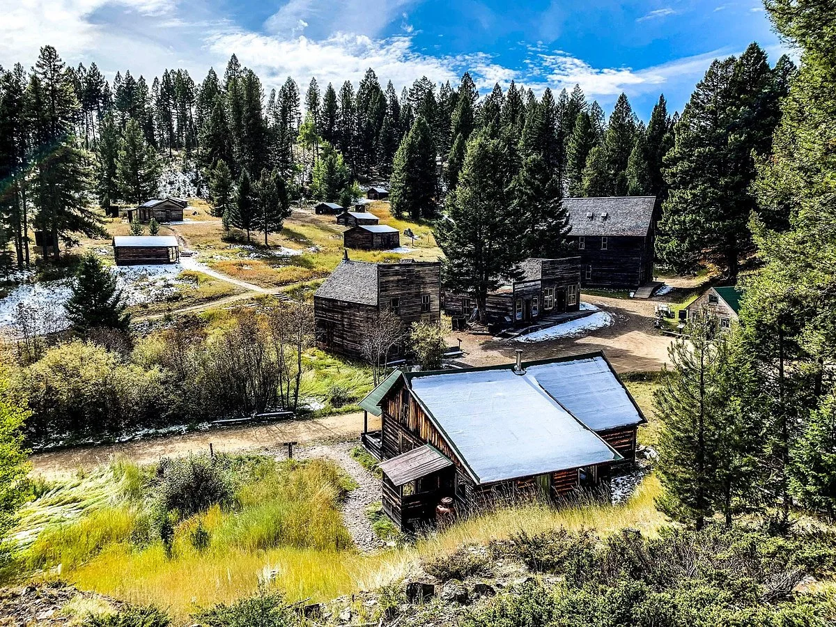 Garnet Ghost Town