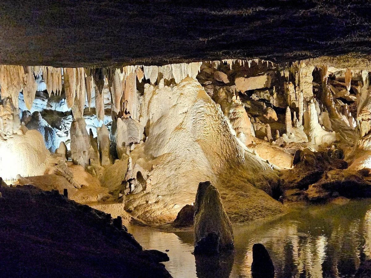 Fantastic Caverns